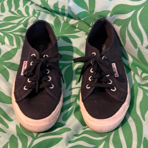 Superga navy sneakers - Picture 1 of 4